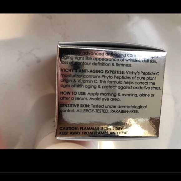 Anti-age bundle  VICHY peptide-C moisturizer, ACURE Glycolic Cleanser, face mask - Picture 4 of 6